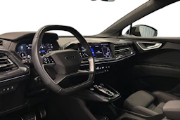 musta Audi Q4 e-tron 2023 kuva 6.