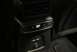 musta Audi Q4 e-tron 2023 kuva 13.