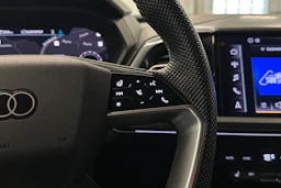 musta Audi Q4 e-tron 2023 kuva 20.