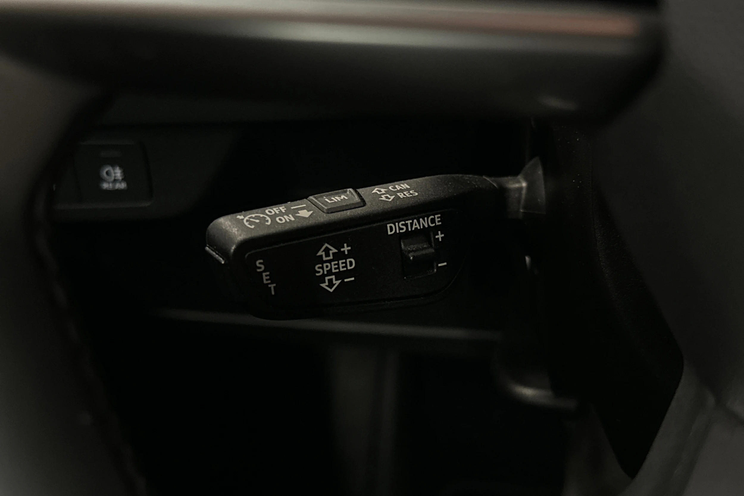 musta Audi Q4 e-tron 2023 kuva 21.