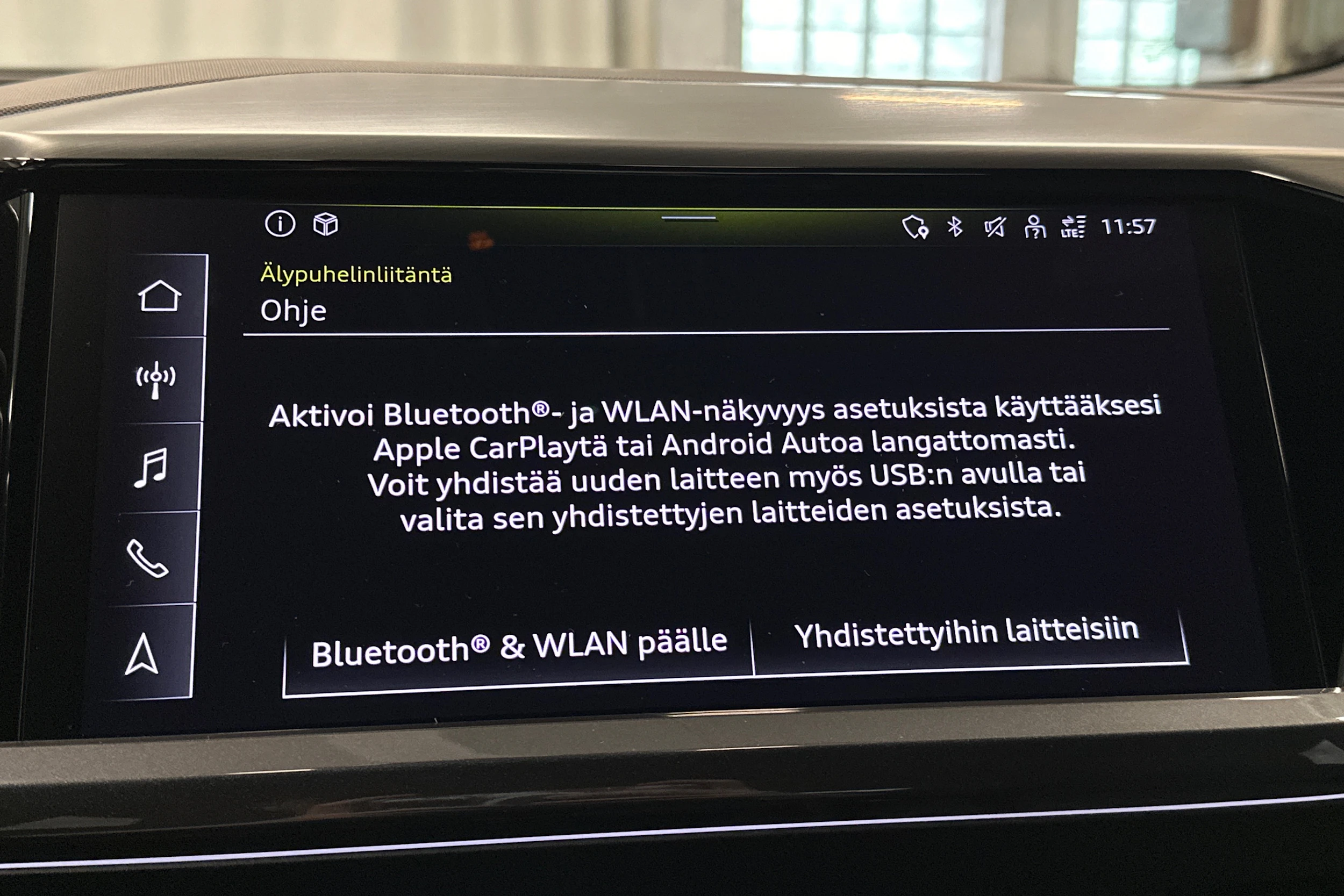 musta Audi Q4 e-tron 2023 kuva 25.