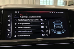 musta Audi Q4 e-tron 2023 kuva 28.