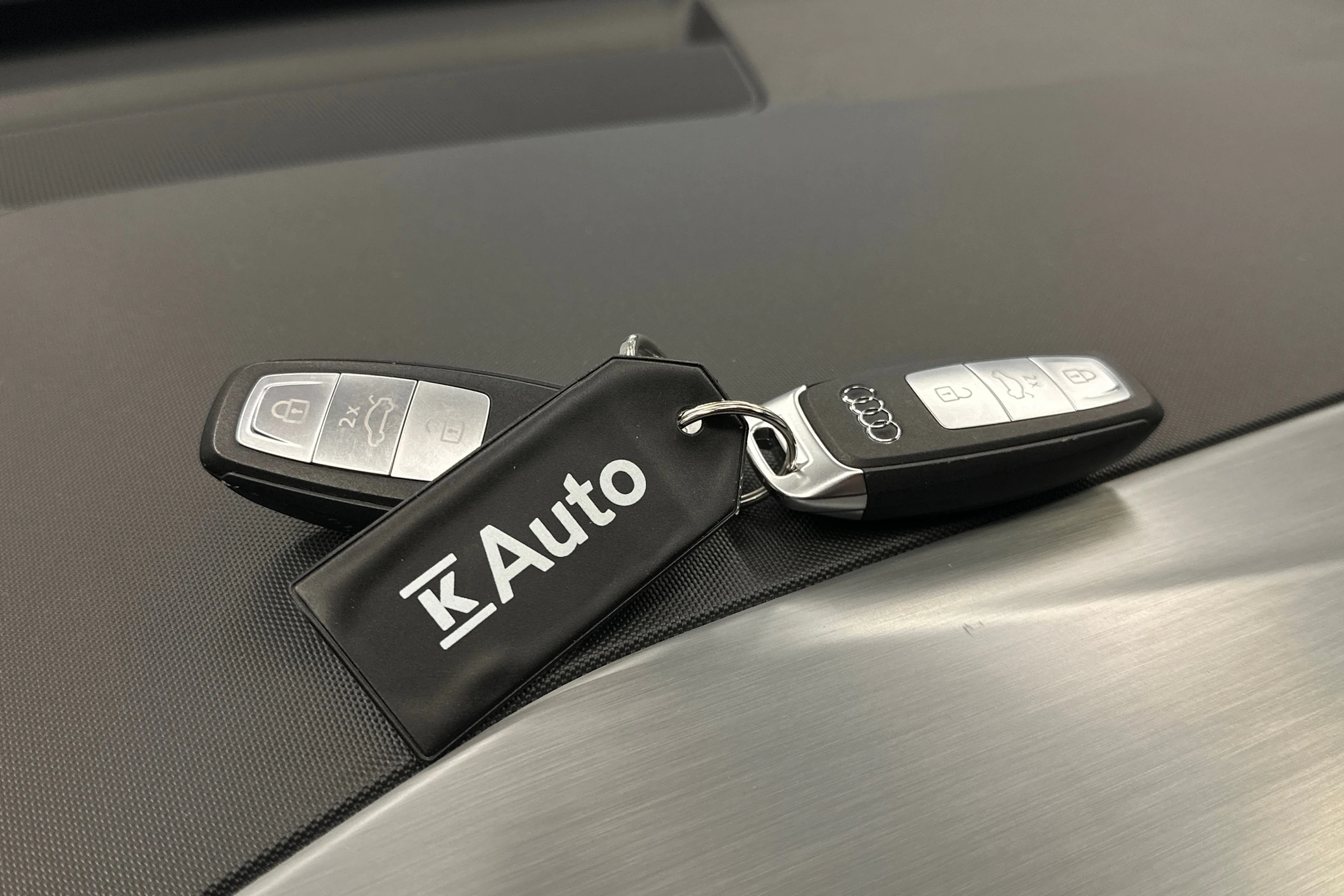 musta Audi Q4 e-tron 2023 kuva 33.