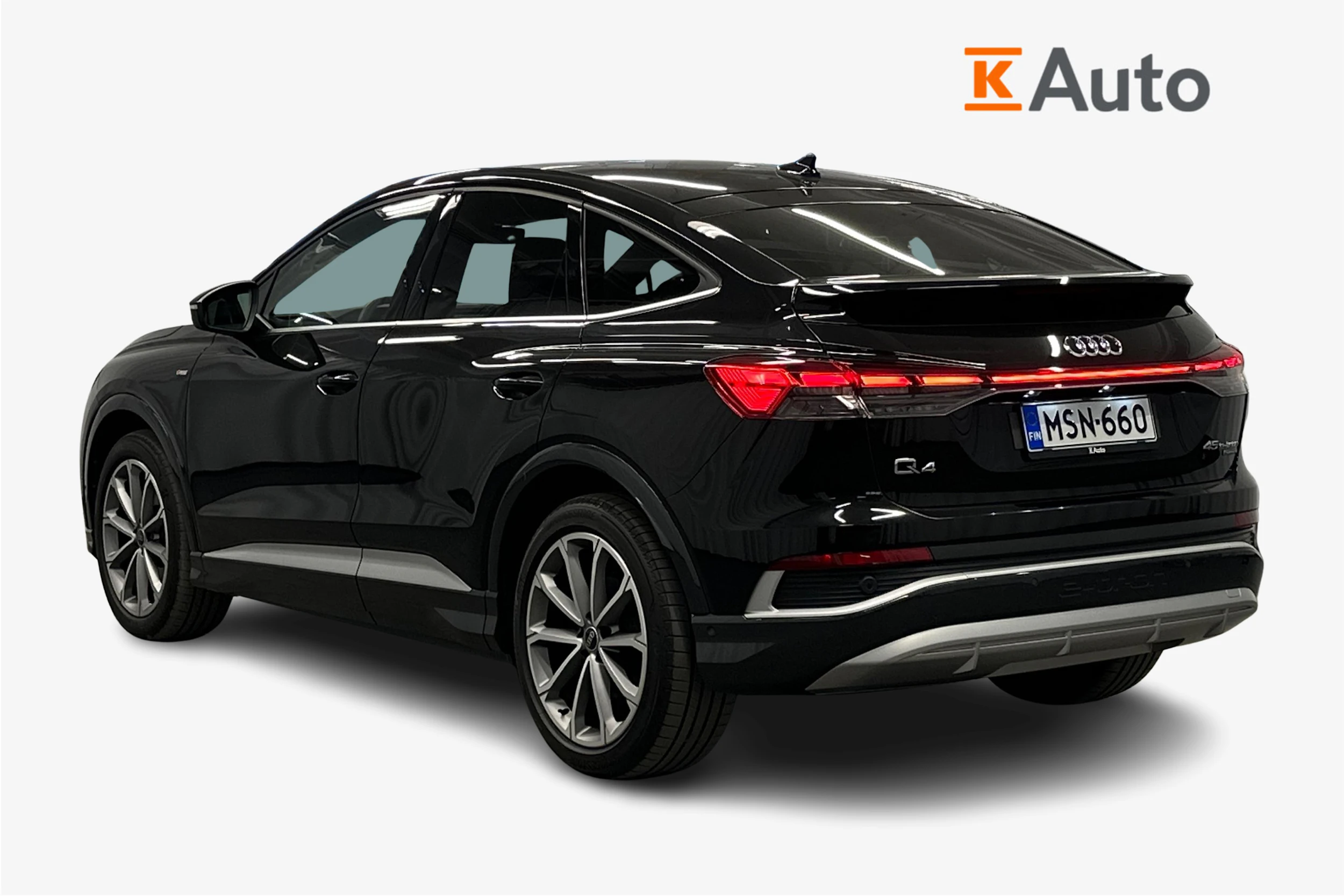 musta Audi Q4 e-tron 2023 kuva 2.