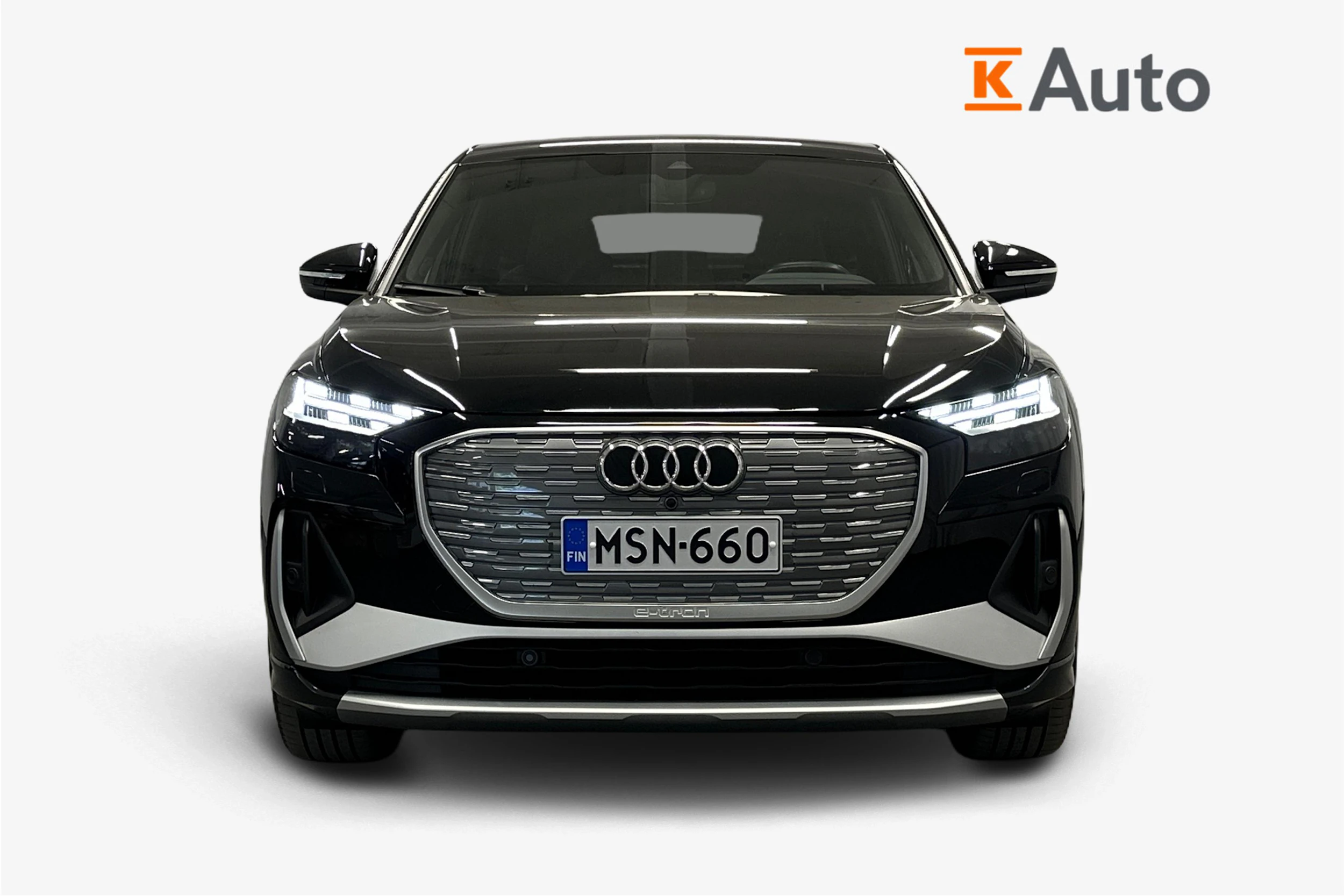 musta Audi Q4 e-tron 2023 kuva 4.