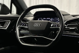 musta Audi Q4 e-tron 2023 kuva 15.
