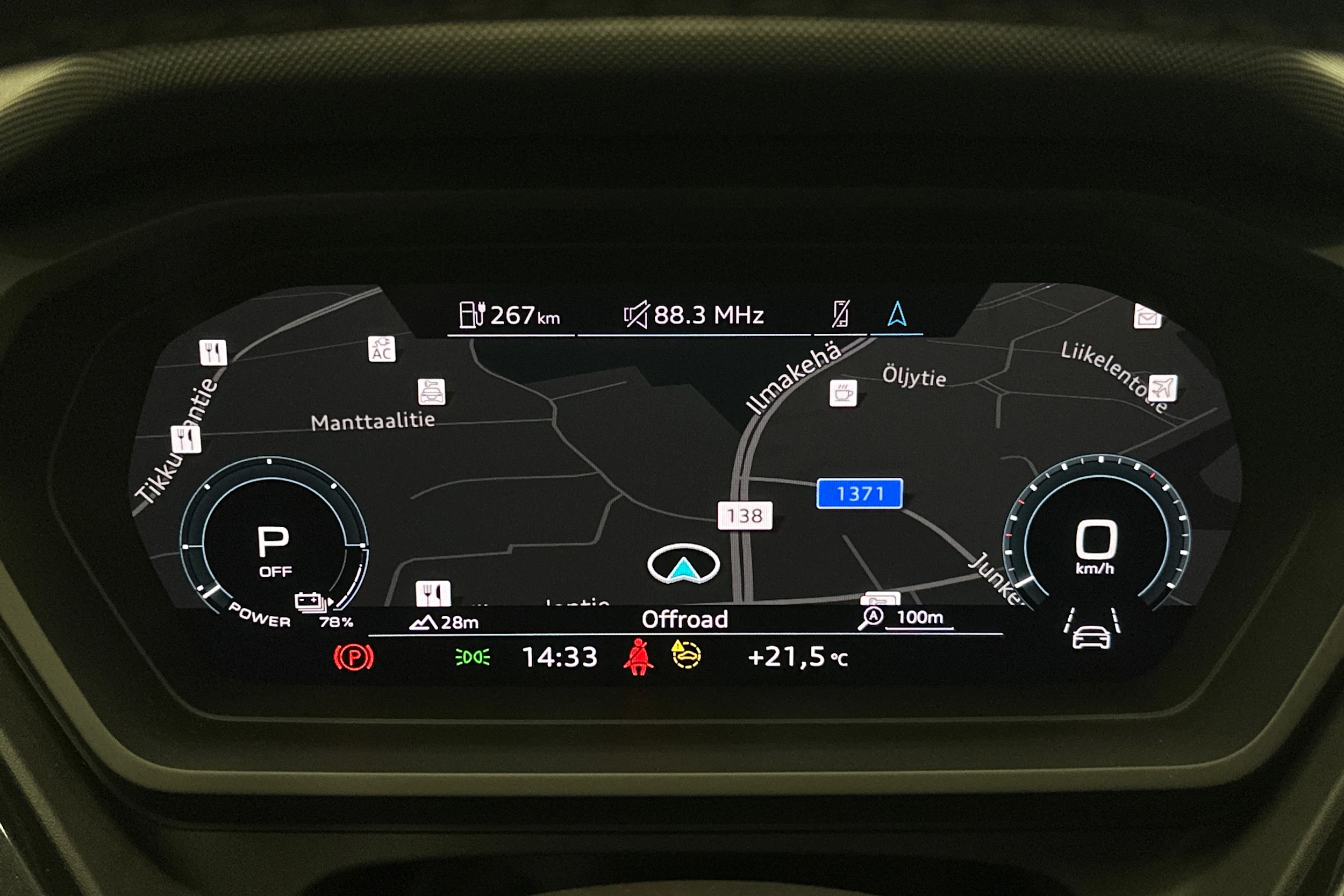 musta Audi Q4 e-tron 2023 kuva 19.