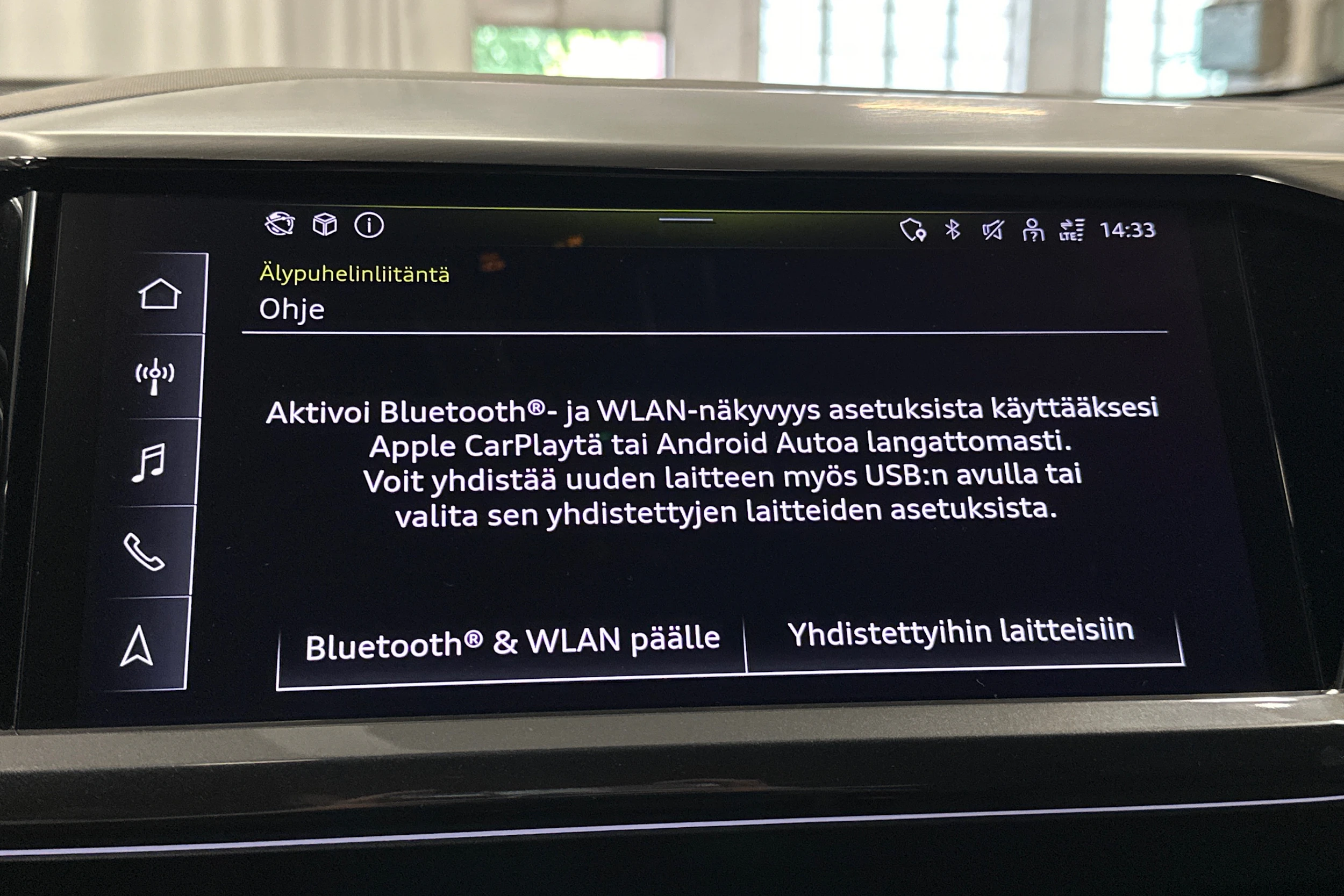 musta Audi Q4 e-tron 2023 kuva 21.