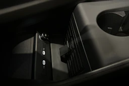 musta Audi Q4 e-tron 2023 kuva 28.