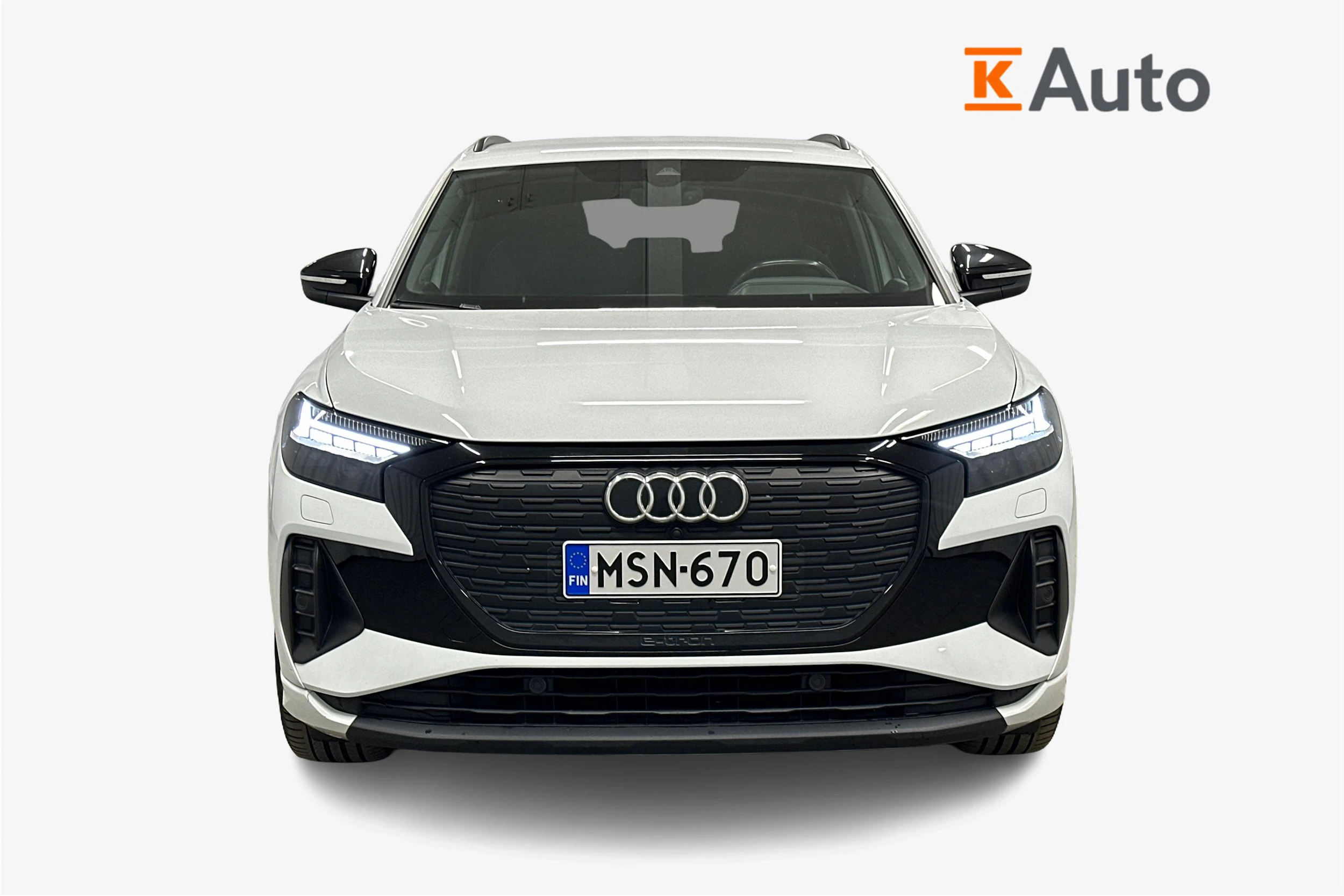 valkoinen Audi Q4 e-tron 2023 kuva 4.