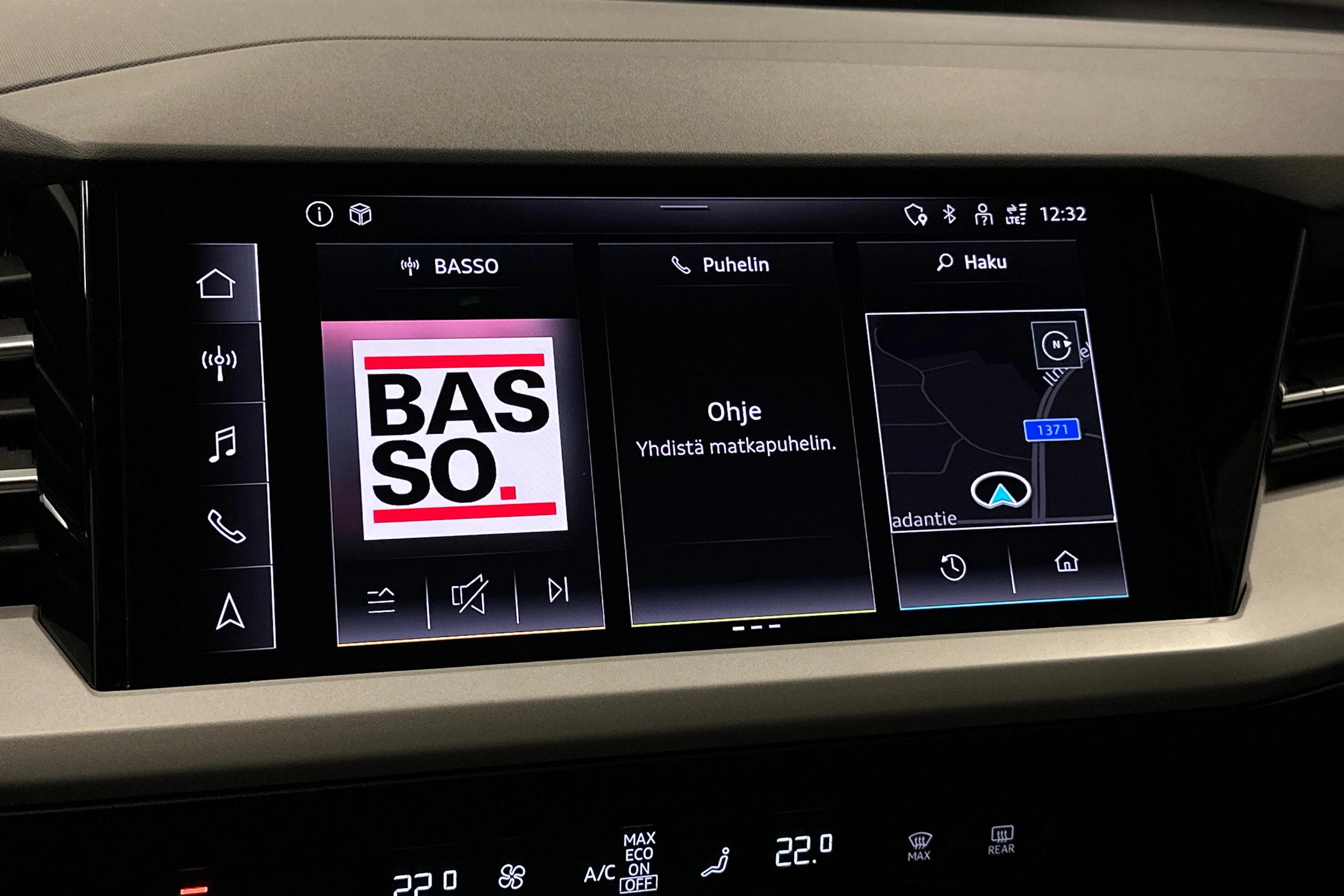 valkoinen Audi Q4 e-tron 2023 kuva 16.