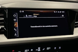 valkoinen Audi Q4 e-tron 2023 kuva 20.