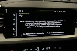 valkoinen Audi Q4 e-tron 2023 kuva 23.