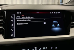 valkoinen Audi Q4 e-tron 2023 kuva 25.