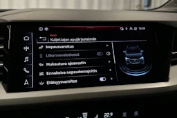 valkoinen Audi Q4 e-tron 2023 kuva 26.