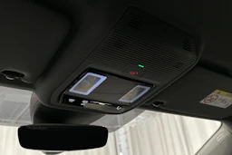 valkoinen Audi Q4 e-tron 2023 kuva 34.