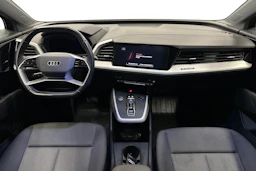 musta Audi Q4 e-tron 2023 kuva 7.