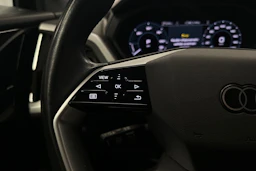 musta Audi Q4 e-tron 2023 kuva 11.