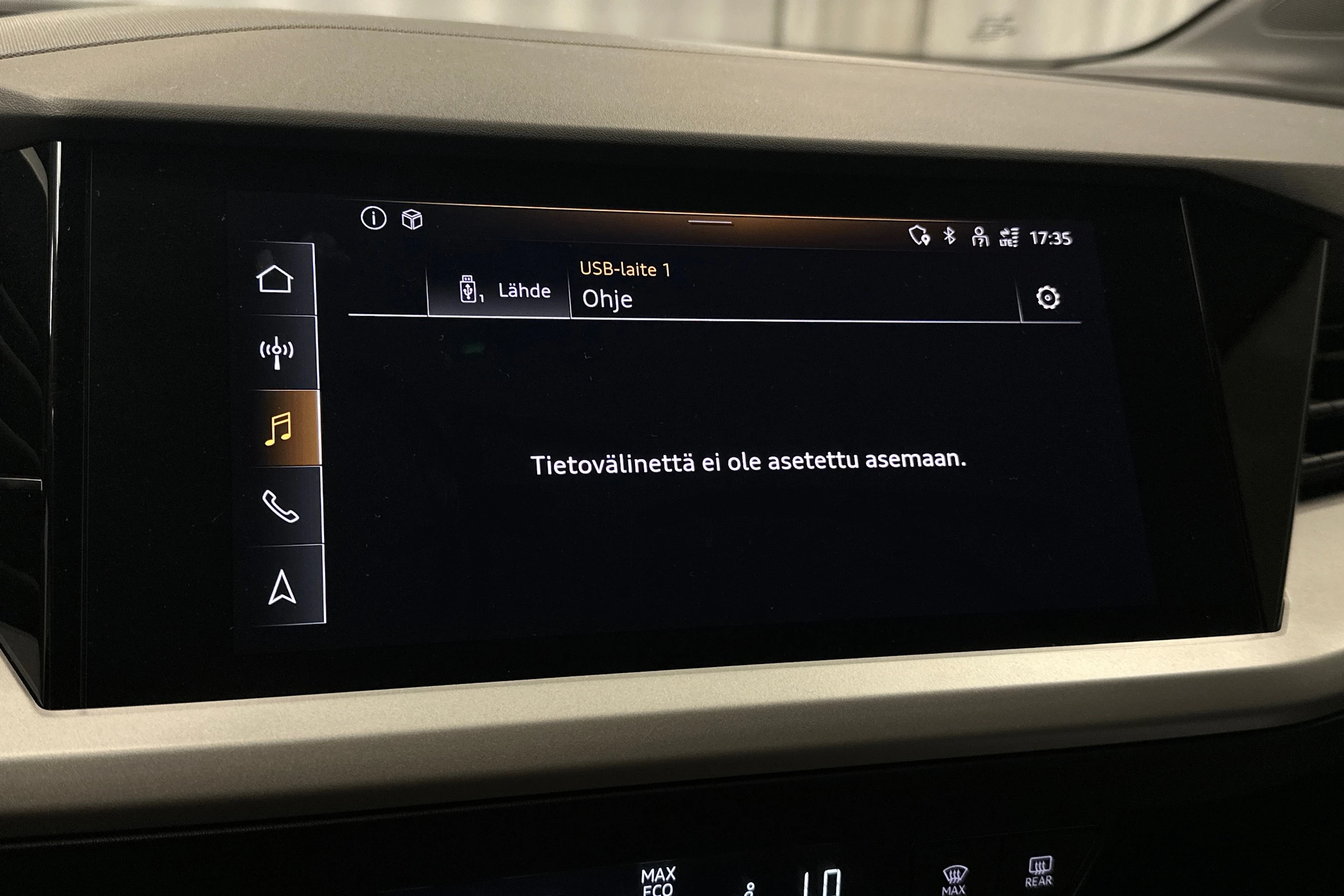 musta Audi Q4 e-tron 2023 kuva 19.