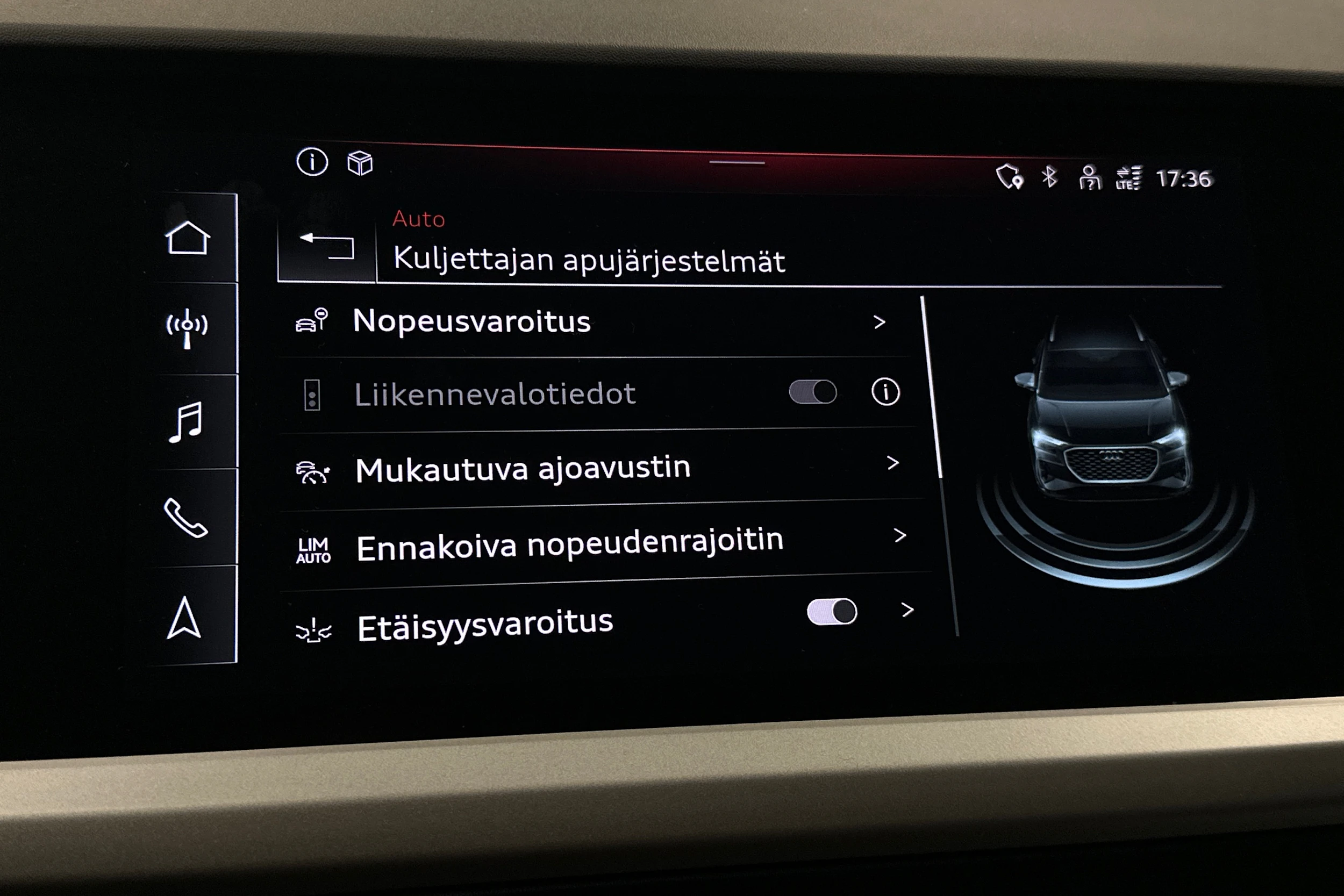 musta Audi Q4 e-tron 2023 kuva 24.