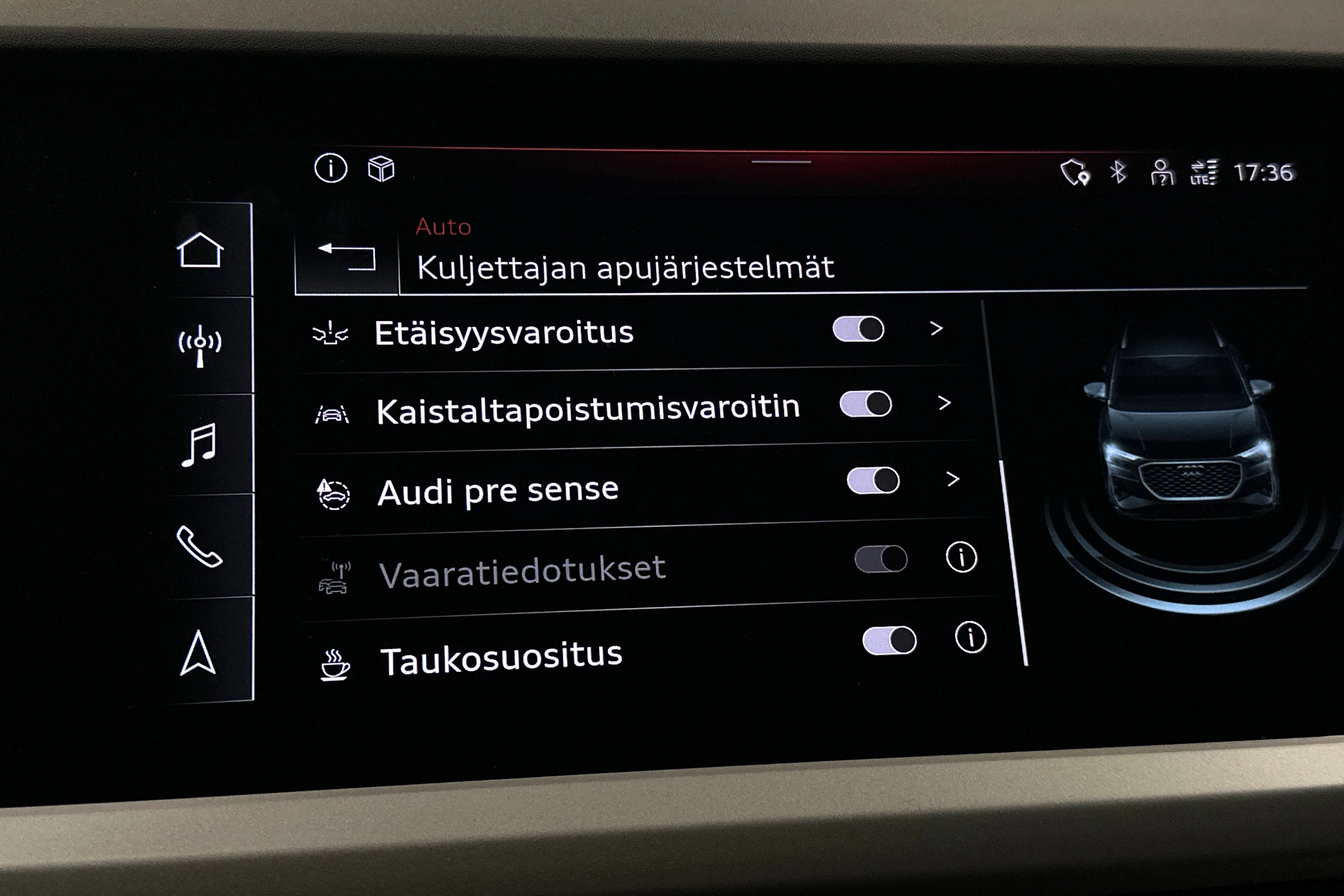 musta Audi Q4 e-tron 2023 kuva 25.