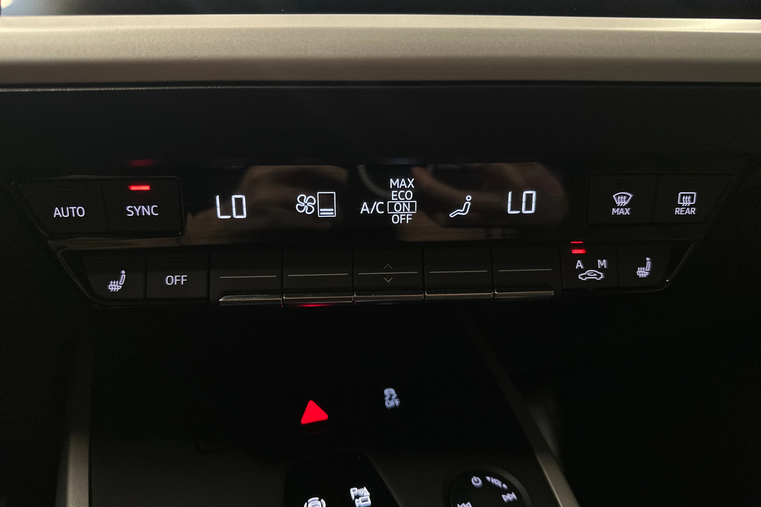 musta Audi Q4 e-tron 2023 kuva 28.