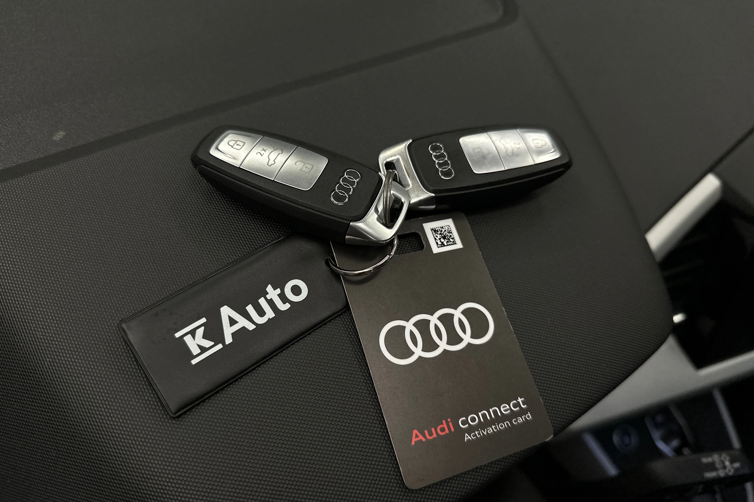 musta Audi Q4 e-tron 2023 kuva 36.