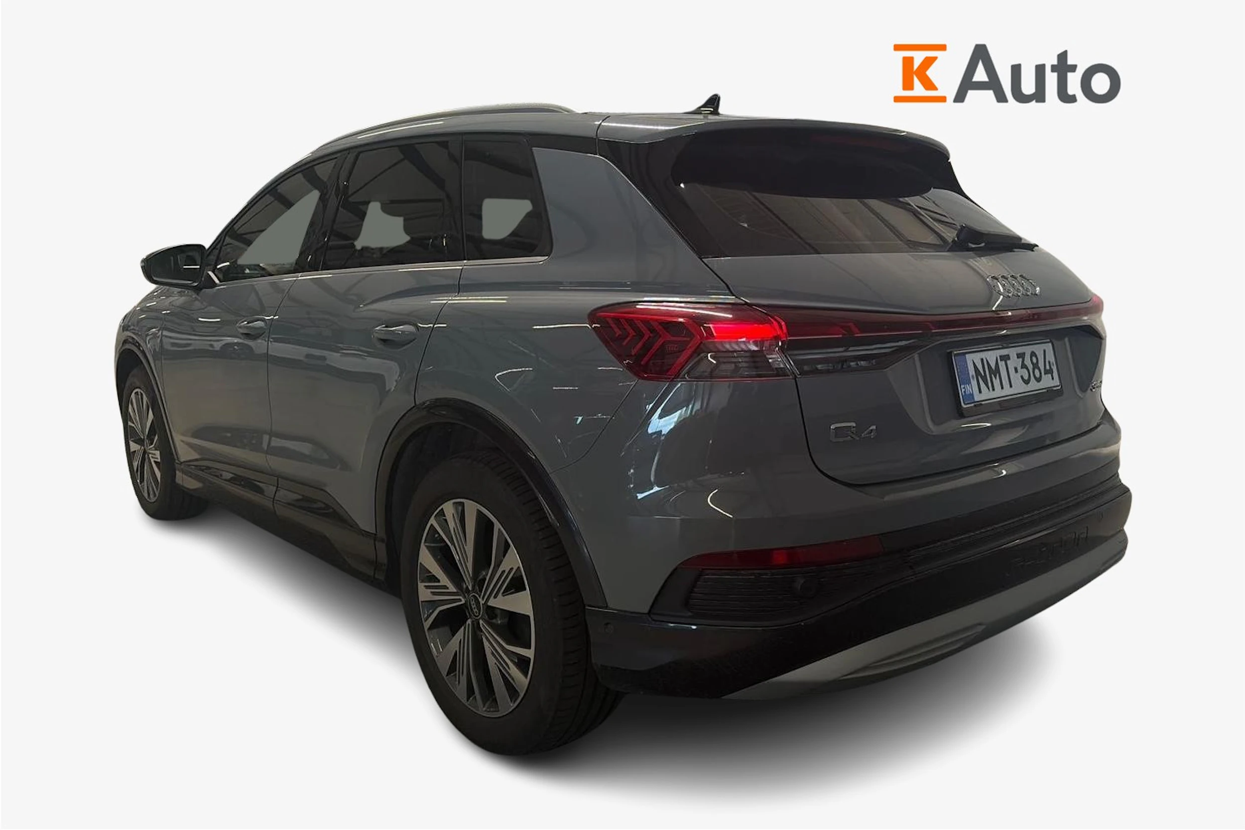 harmaa Audi Q4 e-tron 2023 kuva 2.