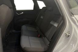 harmaa Audi Q4 e-tron 2023 kuva 8.