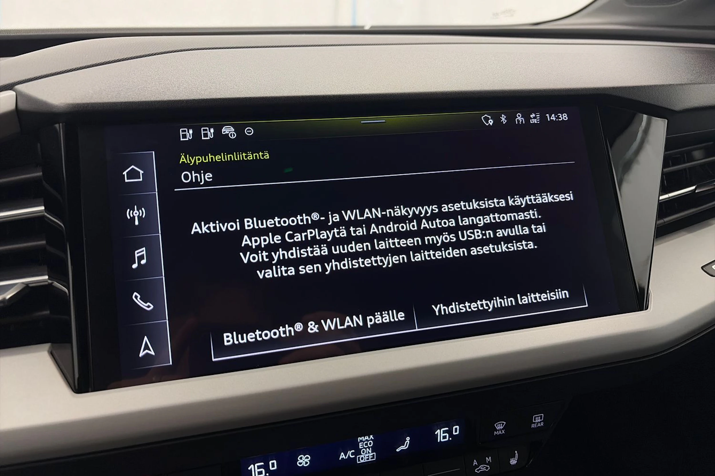 harmaa Audi Q4 e-tron 2023 kuva 21.