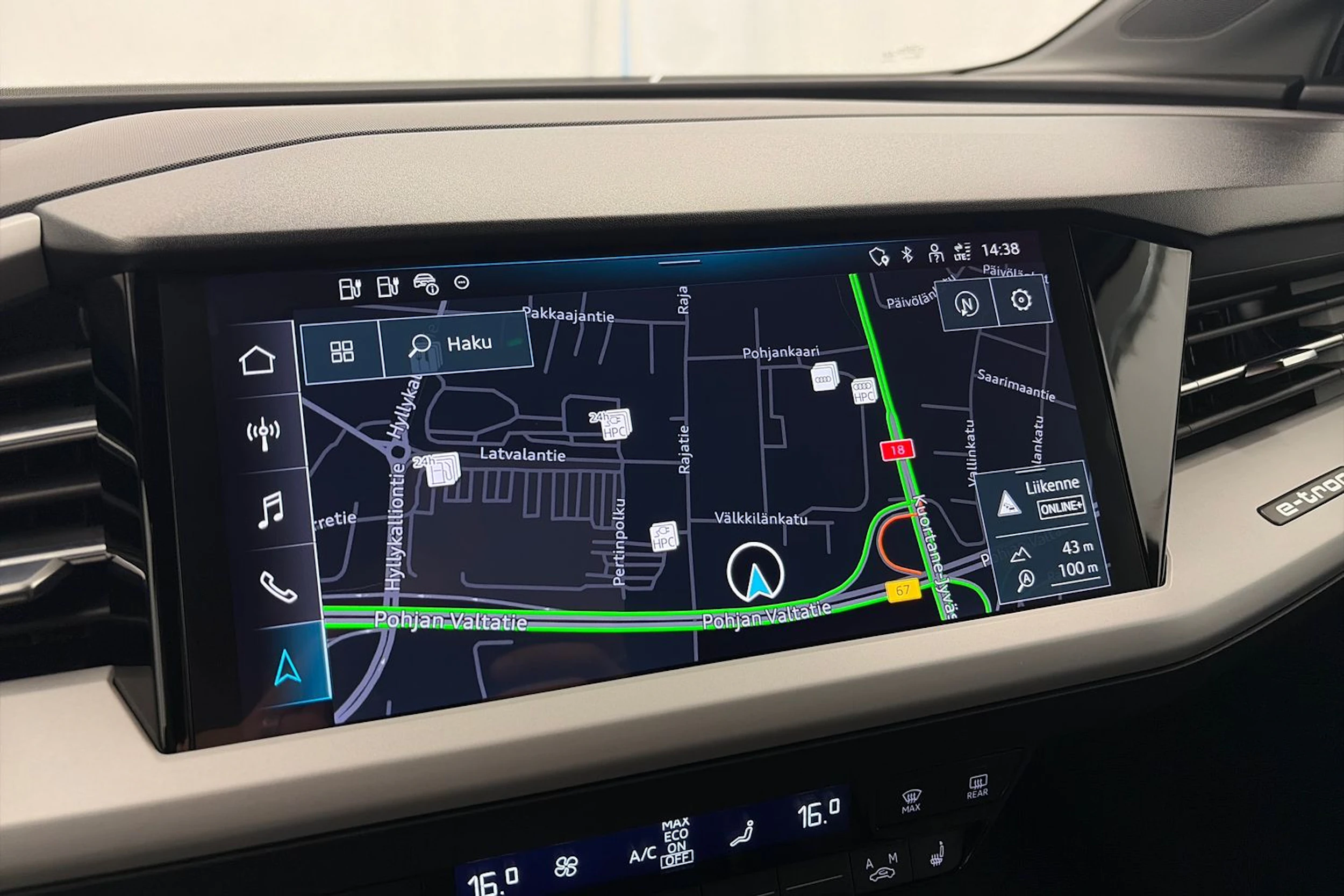 harmaa Audi Q4 e-tron 2023 kuva 22.