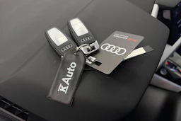harmaa Audi Q4 e-tron 2023 kuva 33.