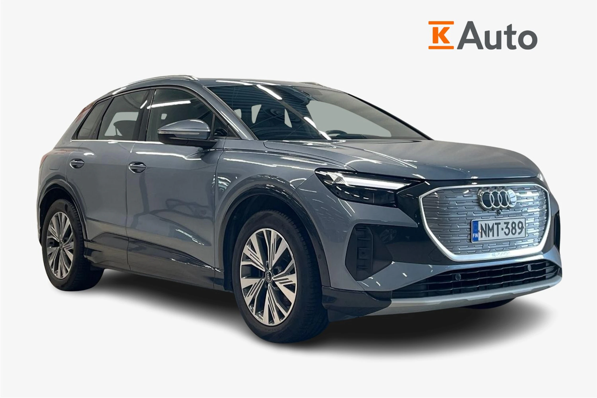 sininen Audi Q4 e-tron 2023 kuva 1.