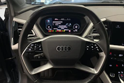 sininen Audi Q4 e-tron 2023 kuva 12.