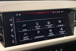 sininen Audi Q4 e-tron 2023 kuva 22.