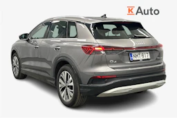 harmaa Audi Q4 e-tron 2023 kuva 3.