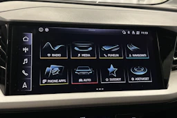 harmaa Audi Q4 e-tron 2023 kuva 21.