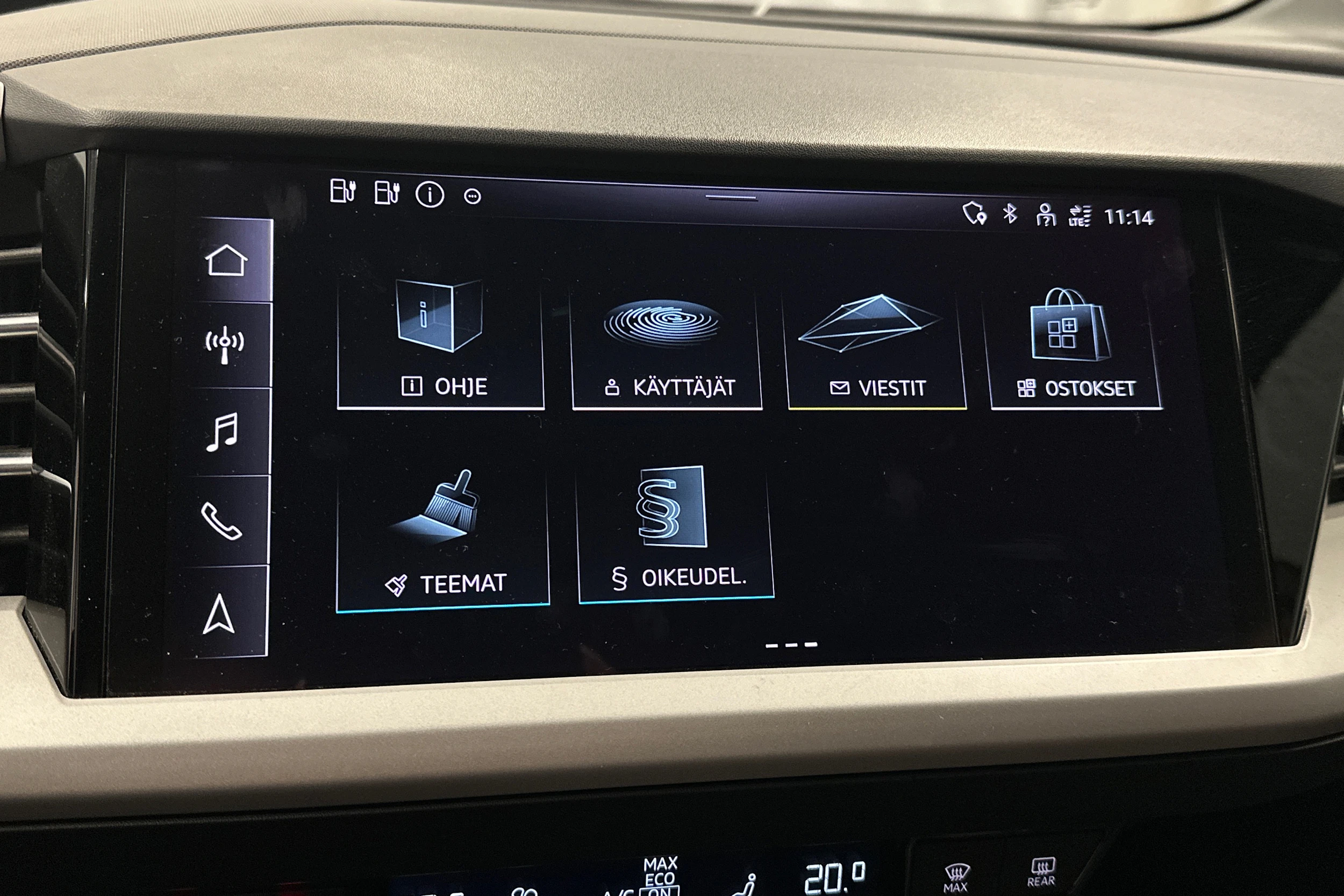 harmaa Audi Q4 e-tron 2023 kuva 22.