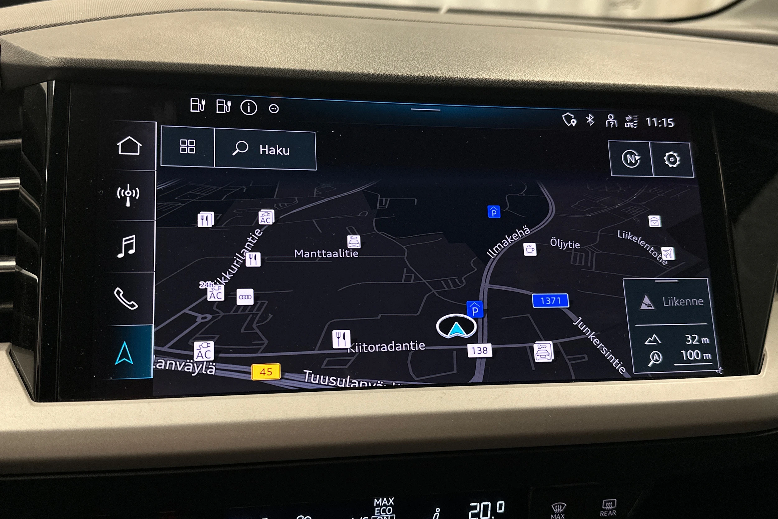 harmaa Audi Q4 e-tron 2023 kuva 26.