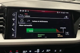 harmaa Audi Q4 e-tron 2023 kuva 29.
