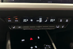 harmaa Audi Q4 e-tron 2023 kuva 39.
