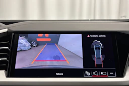 harmaa Audi Q4 e-tron 2023 kuva 17.