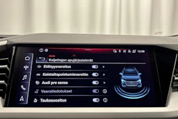 harmaa Audi Q4 e-tron 2023 kuva 20.