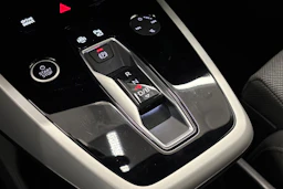 harmaa Audi Q4 e-tron 2023 kuva 23.