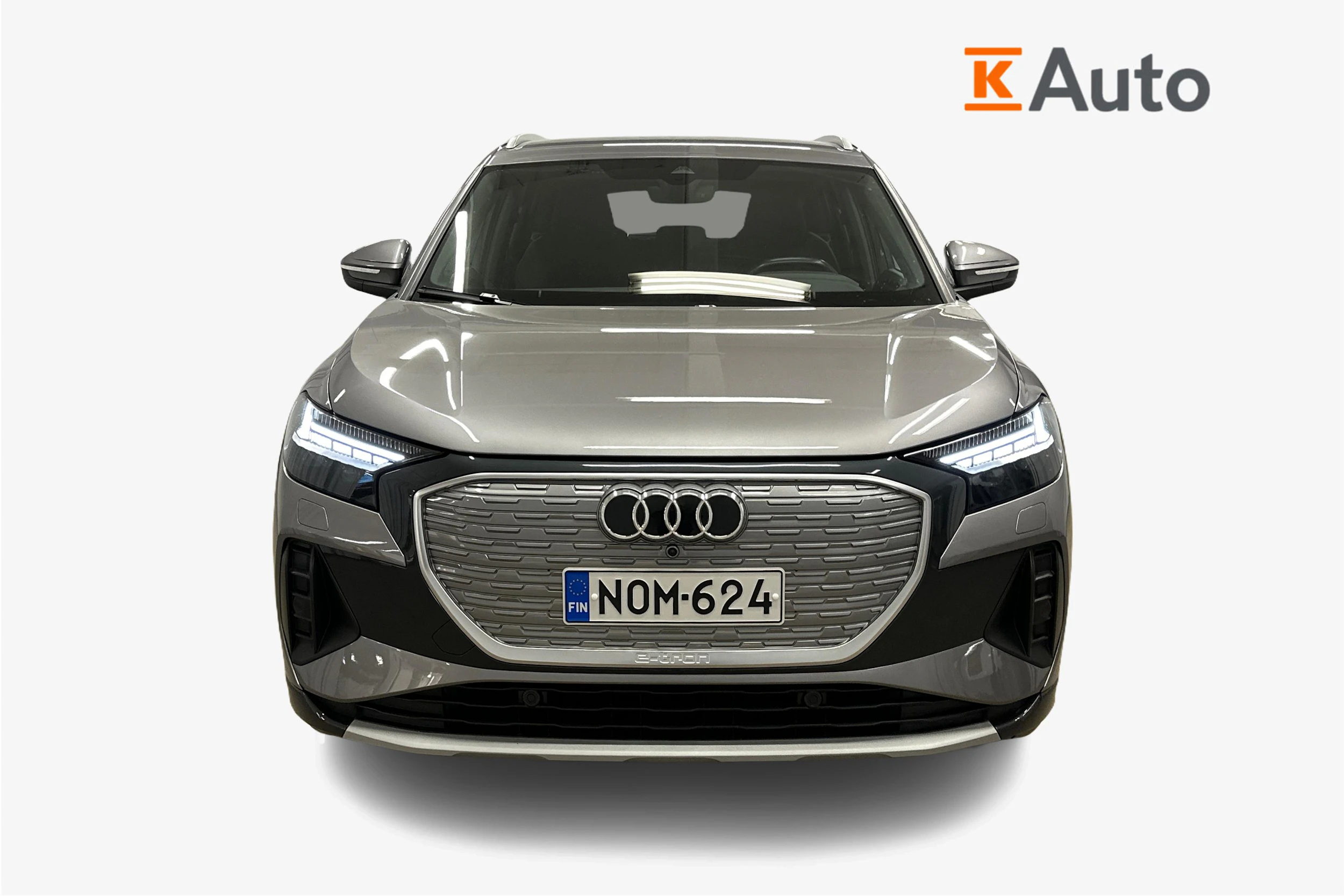 harmaa Audi Q4 e-tron 2023 kuva 5.