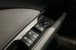 harmaa Audi Q4 e-tron 2023 kuva 15.