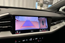 harmaa Audi Q4 e-tron 2023 kuva 20.