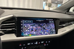 harmaa Audi Q4 e-tron 2023 kuva 22.