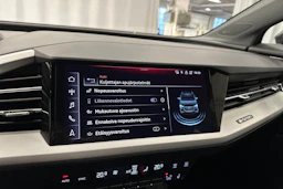 harmaa Audi Q4 e-tron 2023 kuva 25.