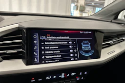 harmaa Audi Q4 e-tron 2023 kuva 26.